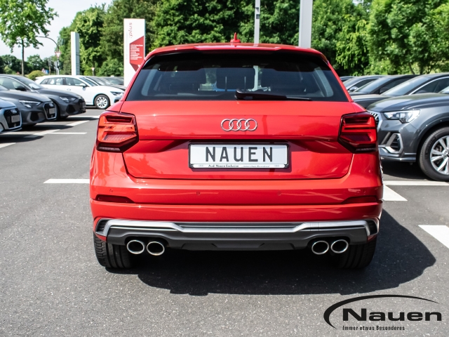 SQ2 2.0 TFSI quattro Navi Leder Soundsystem LED