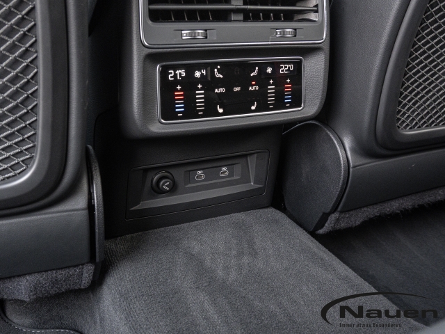 SQ8 4.0 TFSI *PANO*STAND.HZG.*RAUTE ROT*B&O*HUD*