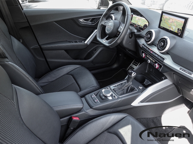 SQ2 2.0 TFSI S-tronic Pano, Optik, VC, Matrix, Kamera