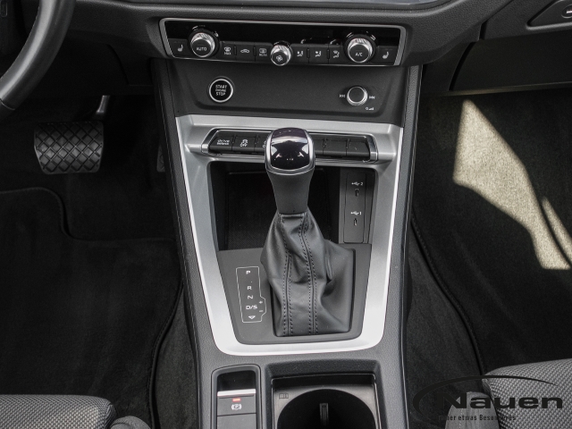 Q3 Sportback 40 TDI q *TEMPOMAT*INTERFACE*OPTIK*