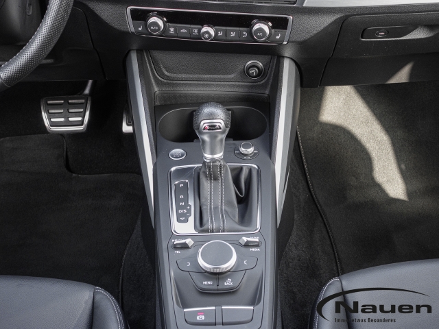 Q2 35 TFSI S-Line *NAVI*LED*PDC*SHZ