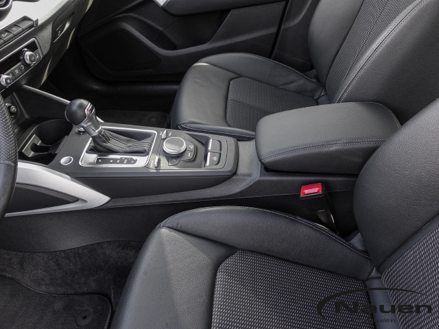 Q2 35 TFSI S-Line *NAVI*LED*PDC*SHZ