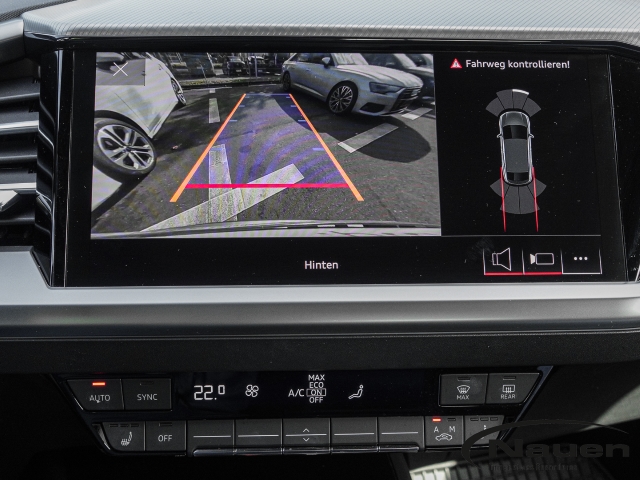 Q4 Sportback 35 *PANO*ACC*NAVI*PDC*
