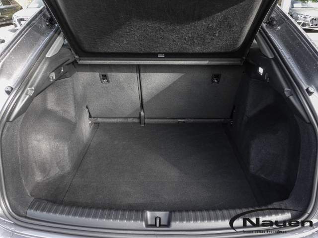 Q4 Sportback 35 *PANO*ACC*NAVI*PDC*