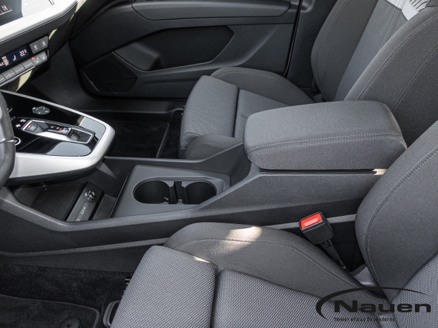 Q4 e-tron 35 ACC*ALLWETTER*INTERFACE*KAMERA*SHZ*