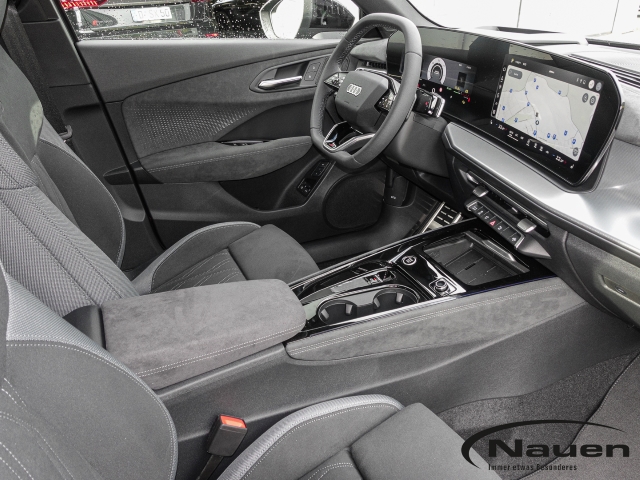 Q3 SUV e-hybrid 200 kW S line *TechPro*