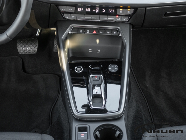 A3 35 TFSI S-tronic *AHK*NAVI*LED*SHZ*