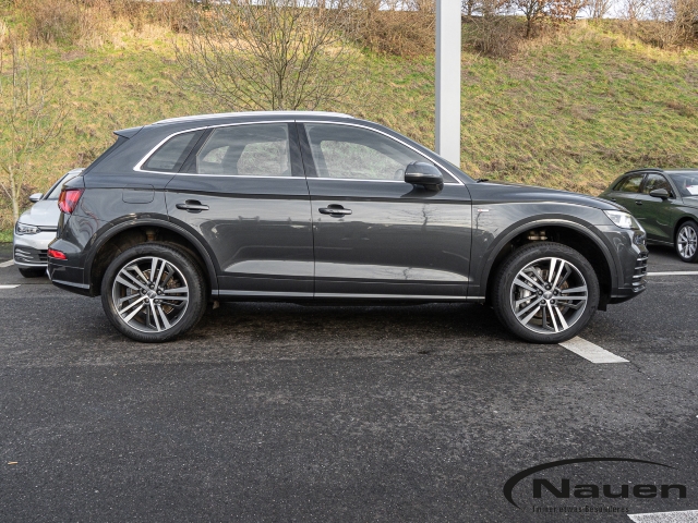Q5 3.0 TDI quattro S-line *AHK*PANO*STAND.HZG*MATRIX*