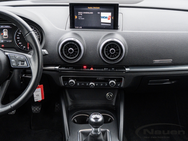 A3 35 TFSI sport *AHK*NAVI*PDC*TEMPPOMAT*SPORTSITZE*
