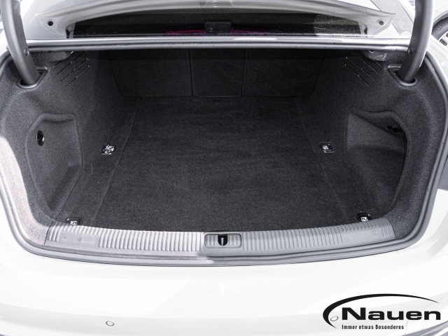 A4 Limousine 40 TDI quattro *ACC*PANO*MATRIX*NAVI*