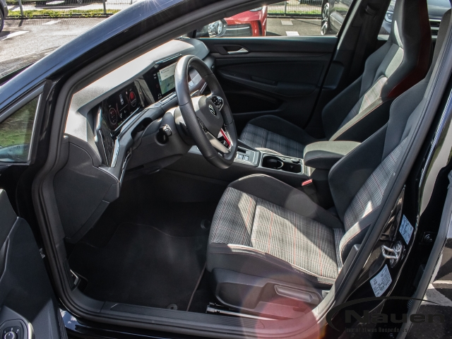 Golf GTI DSG *ACC*NAVI*BLACK STYLE*MATRIX*KAMERA*