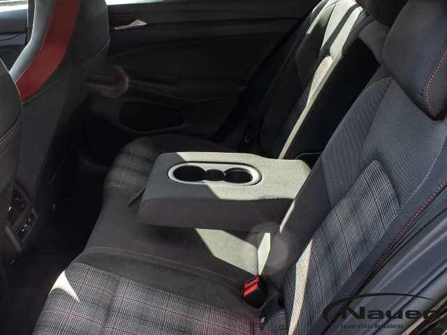 Golf GTI DSG *ACC*NAVI*BLACK STYLE*MATRIX*KAMERA*