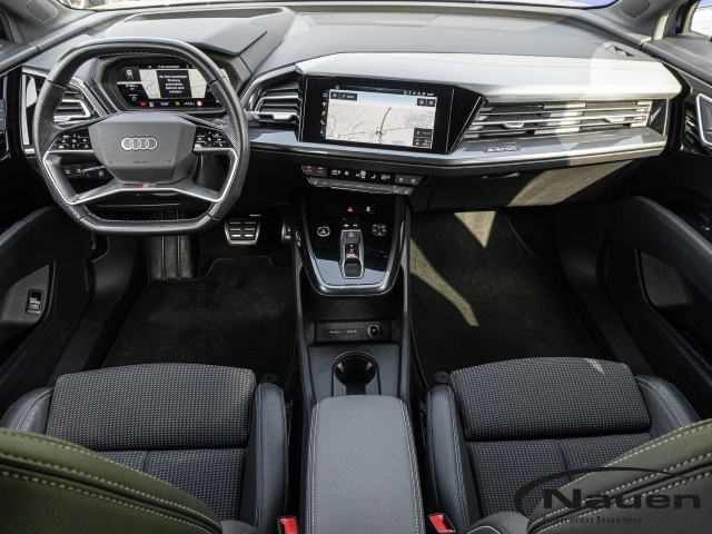 Q4 e-tron 40 *MATRIX*NAVI*SHZ*SPORTSITZE*LM 20*