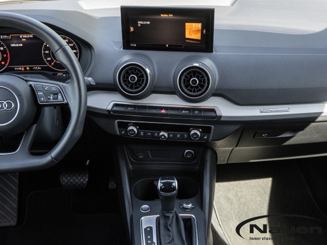 Q2 35 TFSI S-tronic *AHK*ALLWETTER*SHZ*INTERFACE*VC*