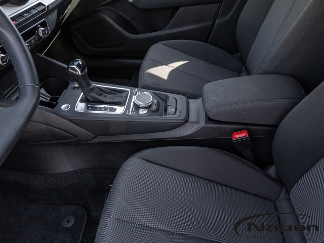 Q2 35 TFSI S-tronic *AHK*ALLWETTER*SHZ*INTERFACE*VC*