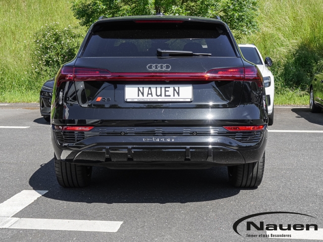Q8 e-tron S line 55 quattro *PANO*HUD*MATRIX*ACC*SHZ+LHZ*