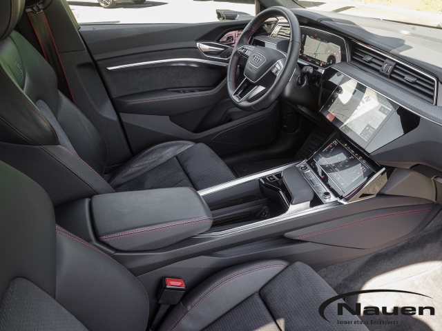 Q8 e-tron S line 55 quattro *PANO*HUD*MATRIX*ACC*SHZ+LHZ*