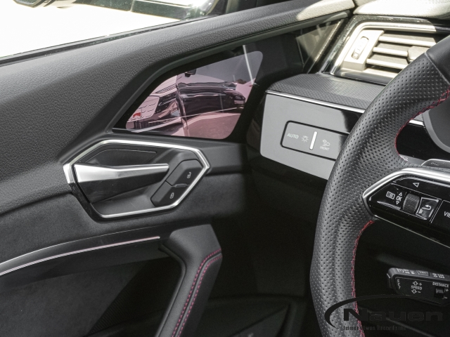Q8 e-tron S line 55 quattro *PANO*HUD*MATRIX*ACC*SHZ+LHZ*