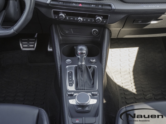 Q2 quattro sport S-Line *AHK*LED*B&O*ACC*NAVI*SHZ*