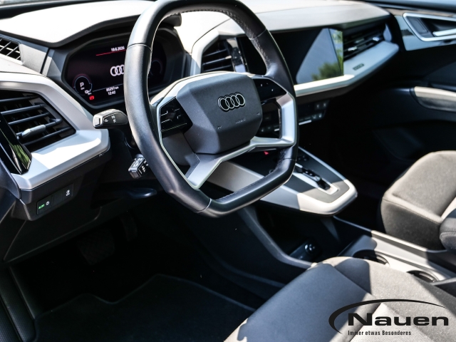 Q4 e-tron 40 150 kW *ACC*PANO*SONOS*KAMERA*SHZ*NAVI*