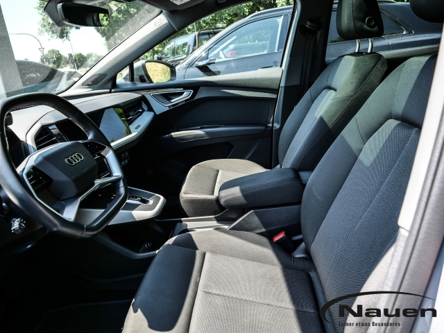 Q4 e-tron 40 150 kW *ACC*PANO*SONOS*KAMERA*SHZ*NAVI*