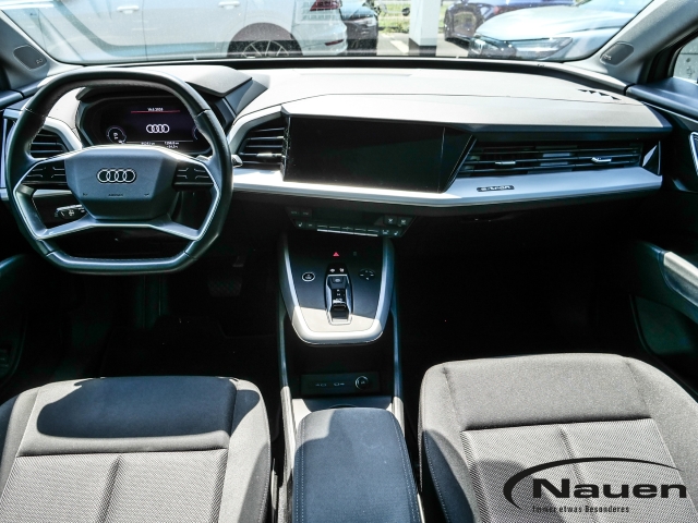 Q4 e-tron 40 150 kW *ACC*PANO*SONOS*KAMERA*SHZ*NAVI*