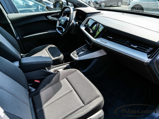 Q4 e-tron 40 150 kW *ACC*PANO*SONOS*KAMERA*SHZ*NAVI*