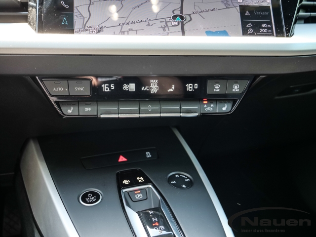 Q4 e-tron 40 150 kW *ACC*PANO*SONOS*KAMERA*SHZ*NAVI*