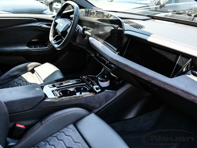 S6 e-tron Avant 370 kW *AHK*TECH PRO*HUD*ACC*