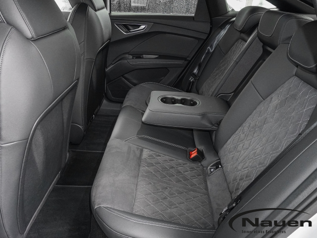 Q4 e-tron Sportback S-Line 45 q 210 kW *AHK*MATRIX*KAMERA*