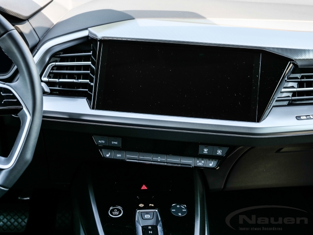 Q4 e-tron 40 150 kW *NAVI*SPORTSITZE*SHZ*KLIMAAUT.*