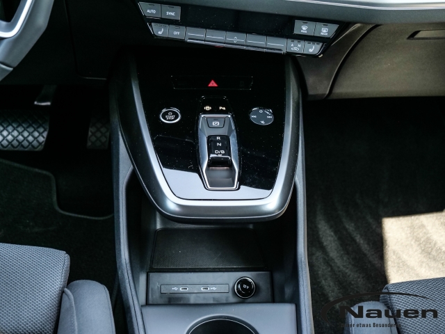Q4 e-tron 40 150 kW *NAVI*SPORTSITZE*SHZ*KLIMAAUT.*