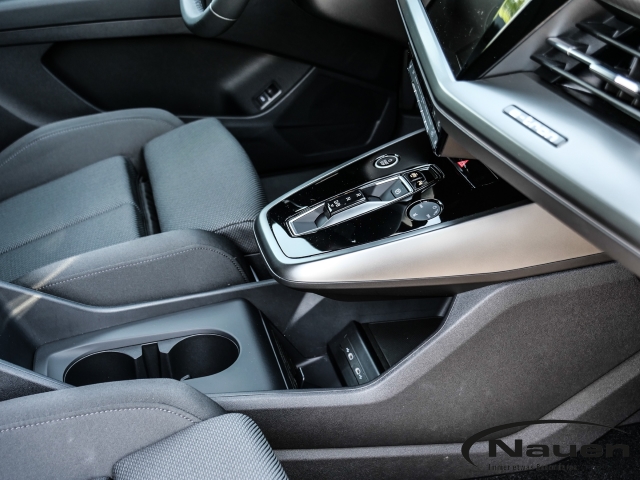 Q4 e-tron 40 150 kW *NAVI*SPORTSITZE*SHZ*KLIMAAUT.*
