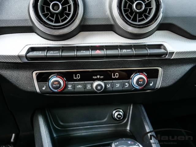 Q2 S line S-tronic *MATRIX*KAMERA*SHZ*INTERFACE*