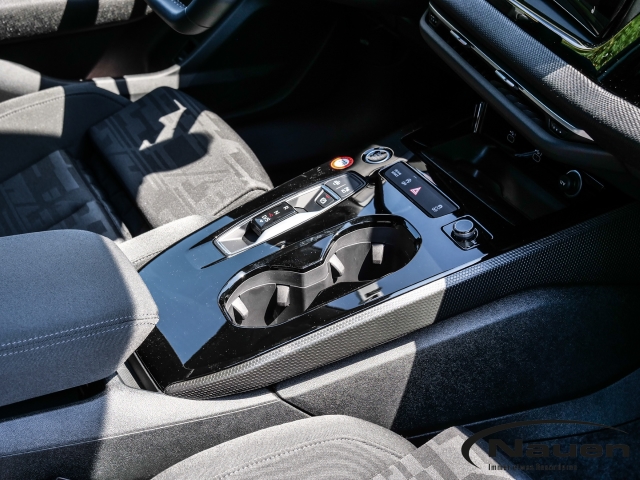 A5 Limousine S-tronic *ACC*NAVI*SPORTSITZE*LED+*INTERFAC*