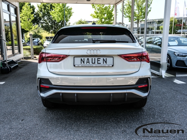 Q3 Sportback S-line *AHK*ACC*NAVI*LED*SPORTSITZE*