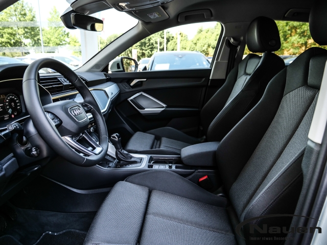 Q3 Sportback S-line *AHK*ACC*NAVI*LED*SPORTSITZE*