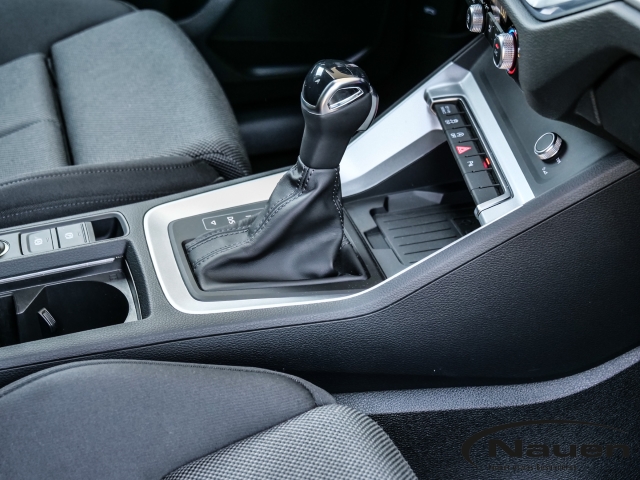 Q3 Sportback S-line *AHK*ACC*NAVI*LED*SPORTSITZE*