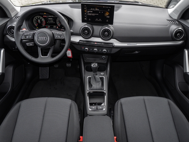 Q2 30 TFSI SHZ ALLWETTER GRA Virtual Cockpit