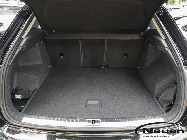 Q3 S-tronic *AHK*NAVI*SHZ*INTERFACE*DESIGN-PAKET*