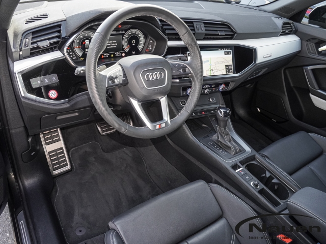 Q3 Sportback S-line quattro S-tronic *AHK*PANO*STAND.HZG*SONOS*