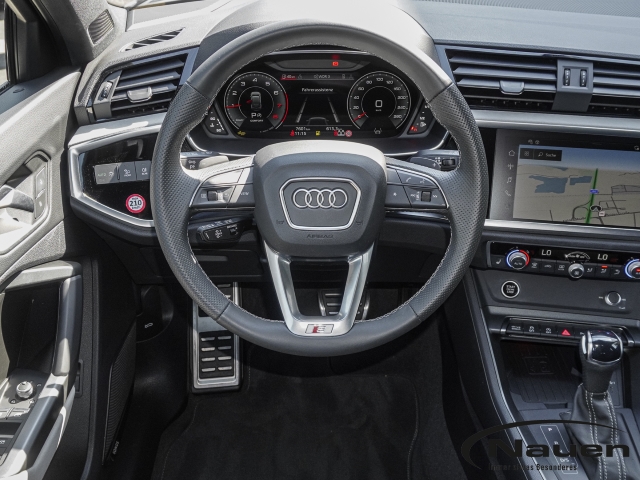 Q3 Sportback S-line quattro S-tronic *AHK*PANO*STAND.HZG*SONOS*