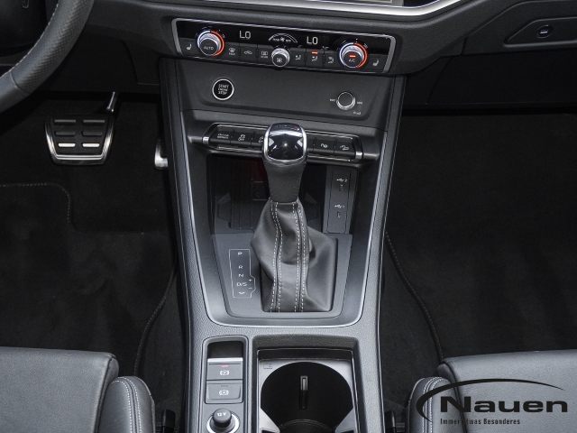 Q3 Sportback S-line quattro S-tronic *AHK*PANO*STAND.HZG*SONOS*