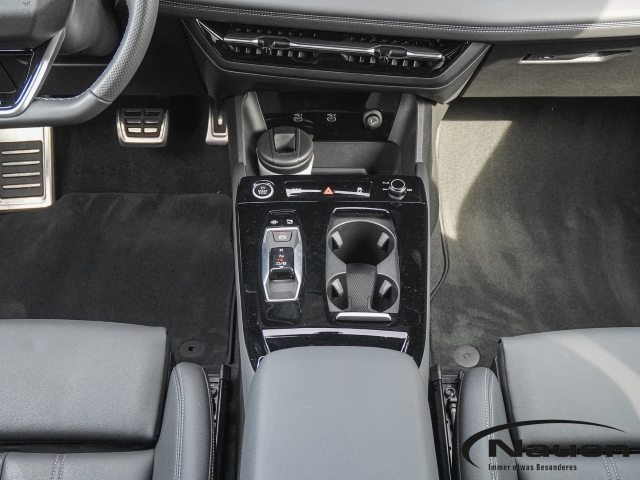 Q6 e-tron Sportback edition one blue *PANO*AHK*MATRIX*
