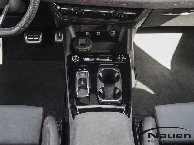Q6 e-tron S-Line edition one grey 285 kW *PANO*RAUTE*MATRIX*
