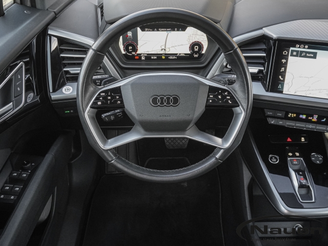 Q4 e-tron *PANO*KAMERA*MATRIX*ACC*NAVI*SPORTSITZE*