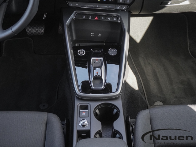 A3 Limousine S-tronic *AHK*ACC*NAVI*SHZ*INTERFACE*