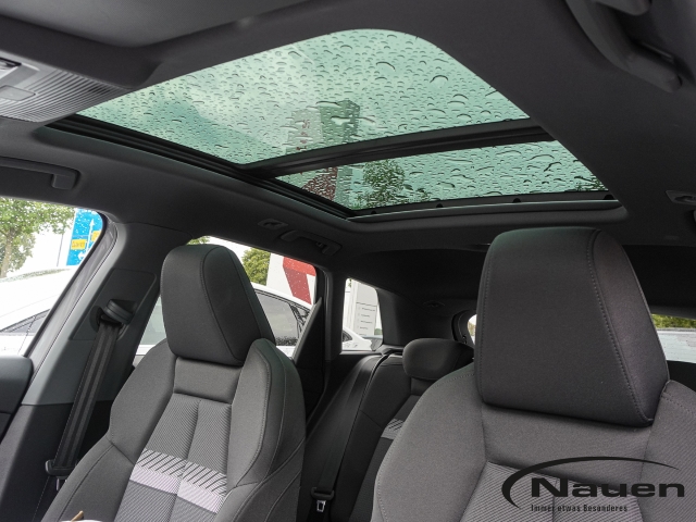 Q4 e-tron S-Line 40 150 kW *PANO*NAVI*SHZ*PDC*TEMPOMAT*
