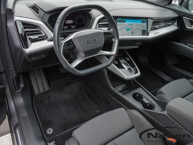 Q4 e-tron S-Line 40 150 kW *PANO*NAVI*SHZ*PDC*TEMPOMAT*