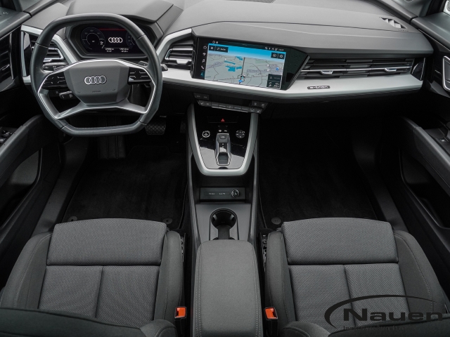 Q4 e-tron S-Line 40 150 kW *PANO*NAVI*SHZ*PDC*TEMPOMAT*
